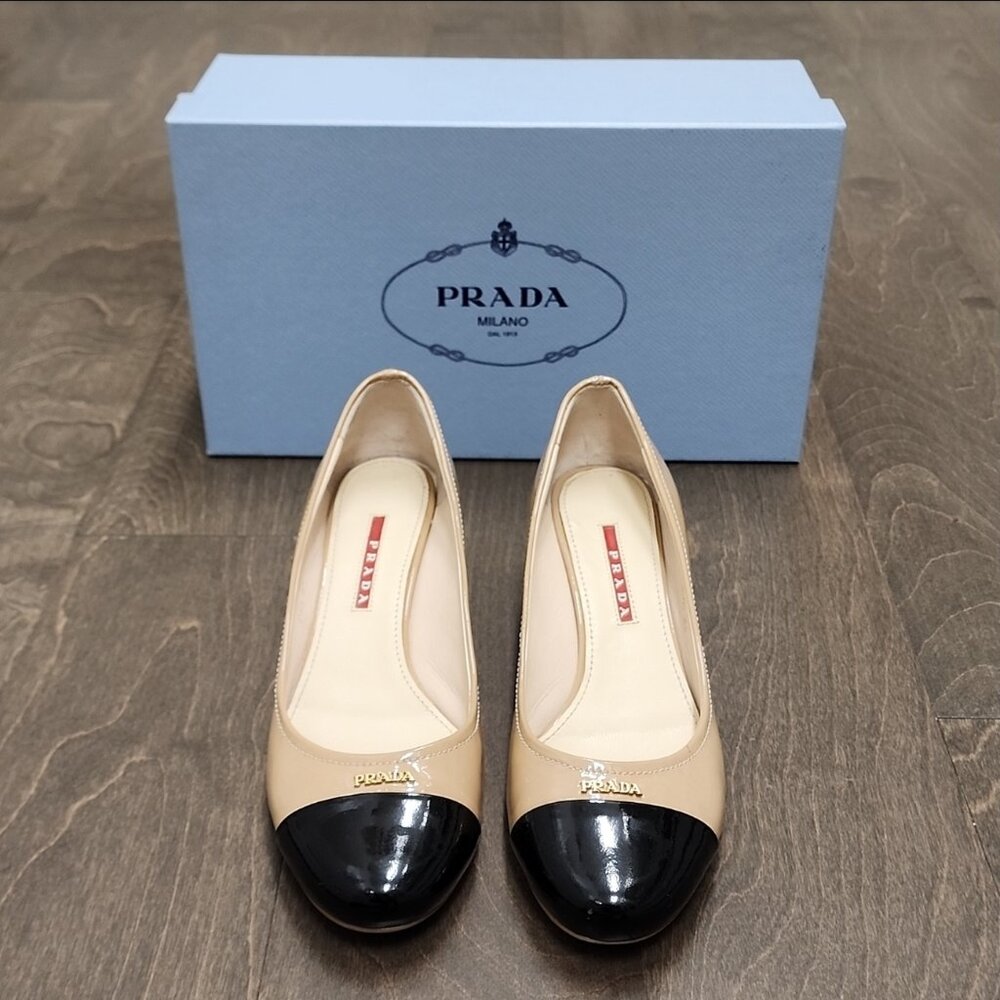 100% Authentic!! Prada Logo Black Beige Patent Block Heels Pumps